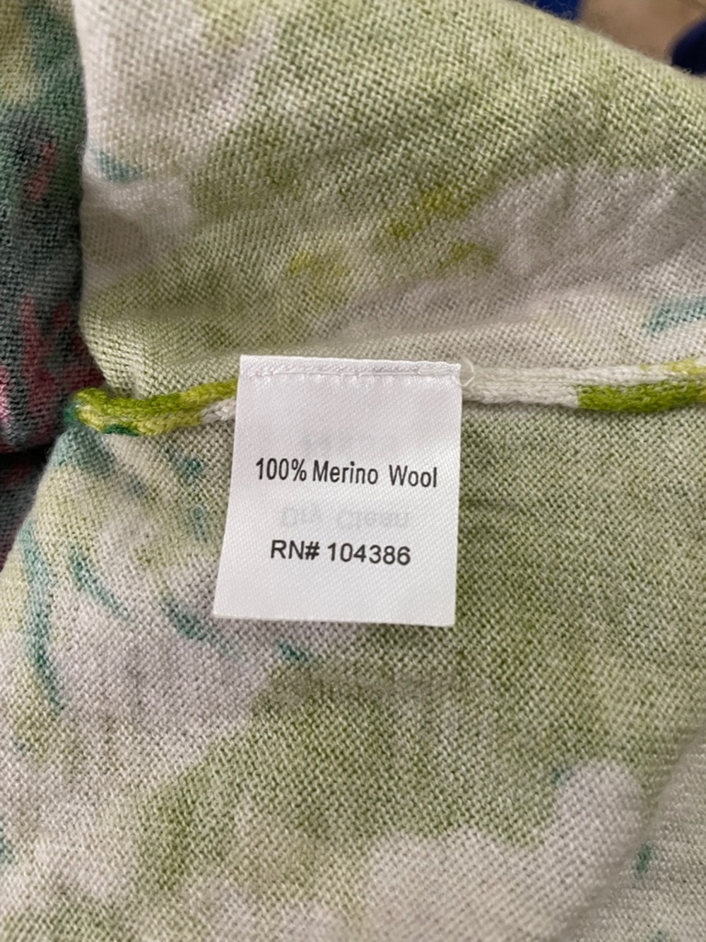 Garnet Hill Floral Cardigan Lime Green 100% fine wool feminine M 20x22 - Picture 6 of 7